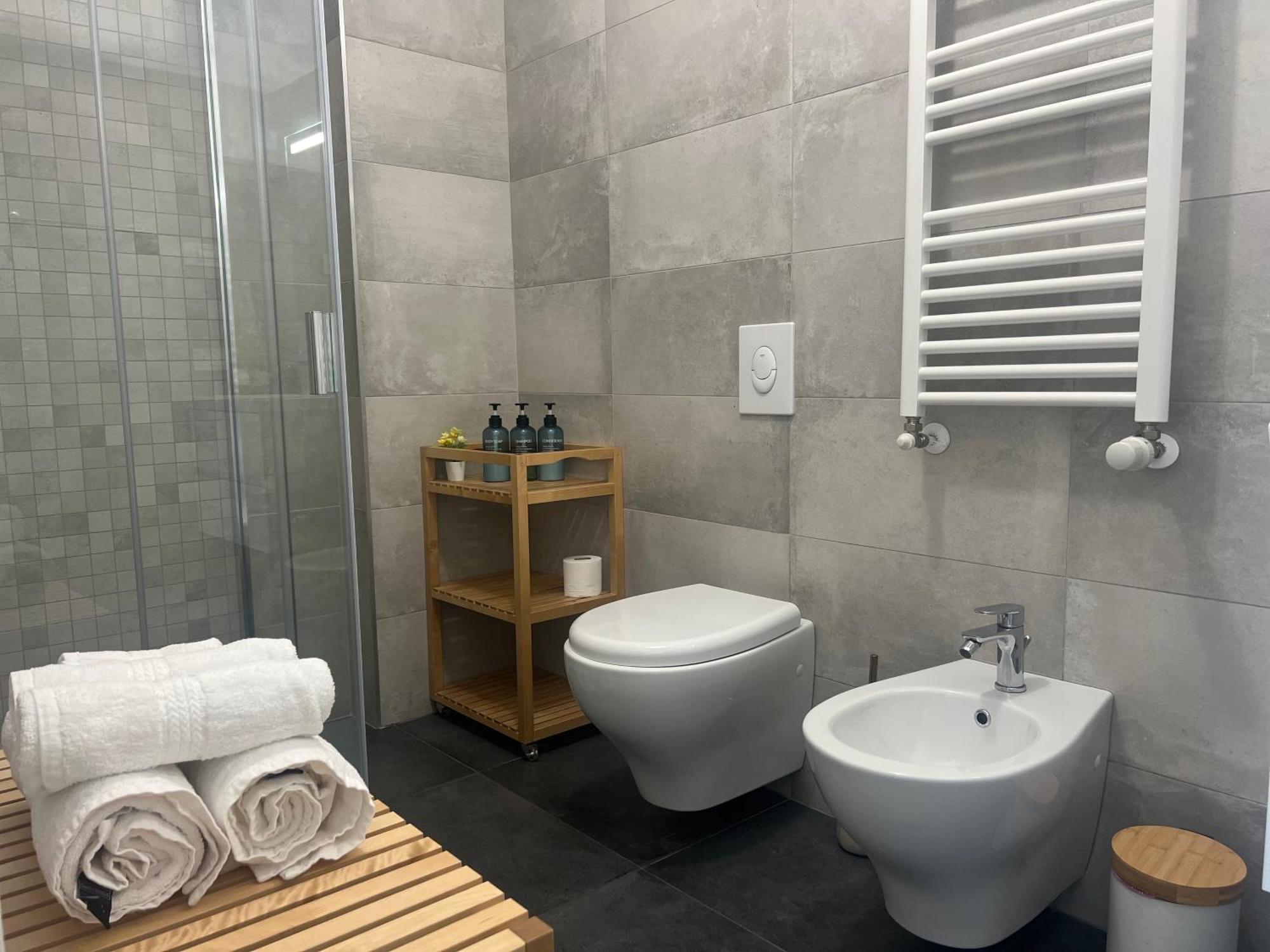 Regina Milano In Melegnano - Wifi, Breakfast Box And Terrace Apartment Exterior photo