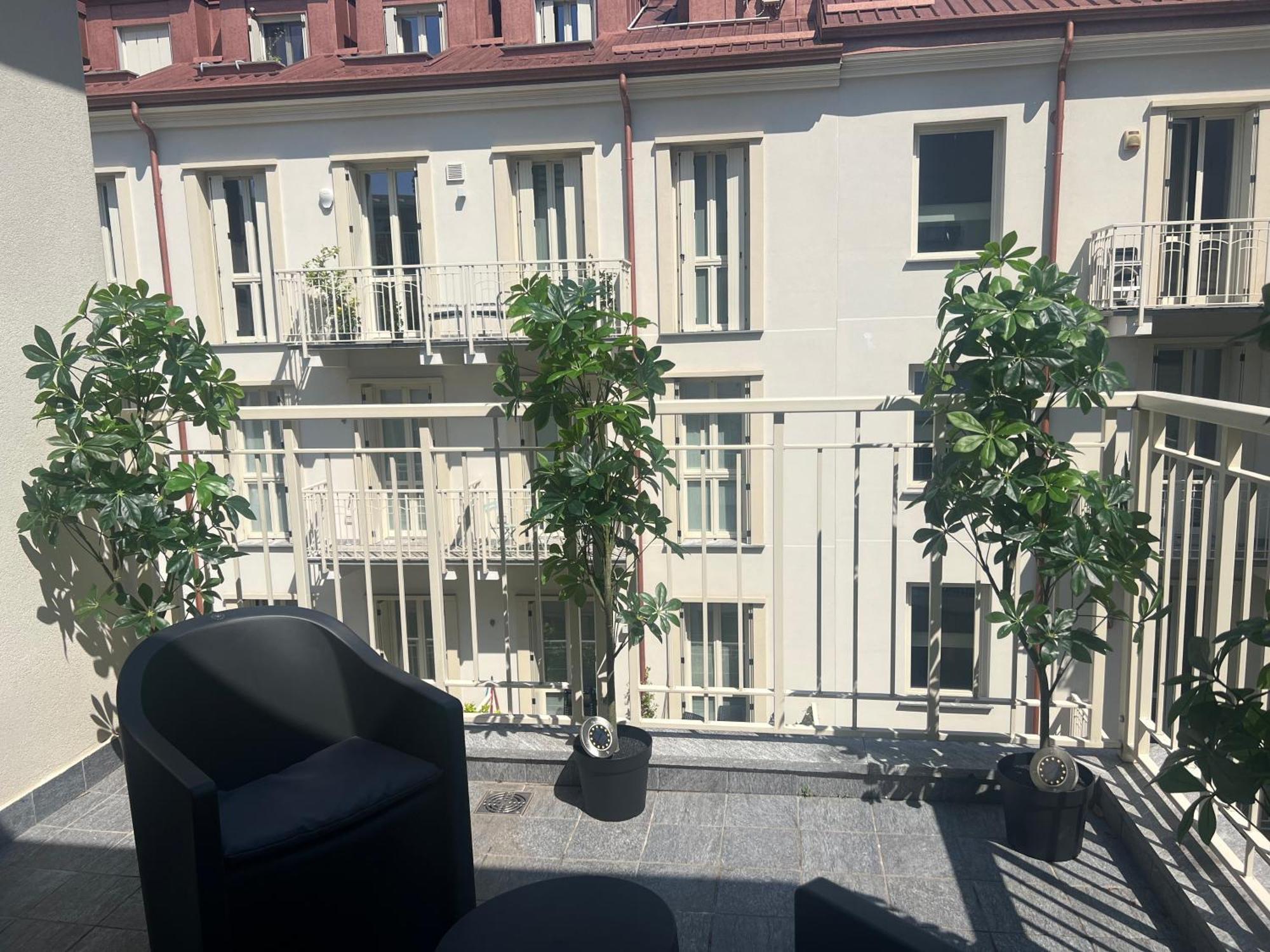 Regina Milano In Melegnano - Wifi, Breakfast Box And Terrace Apartment Exterior photo